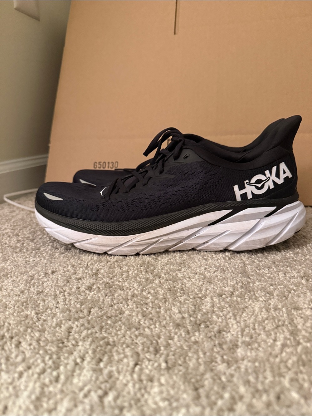 HOKA Men's Clifton 8 Running Shoes Black- Men’s Size 11D - Picture 5 of 10